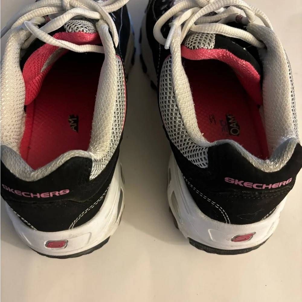 Skechers D'Lites Black and Pink Sneakers Size 8.5